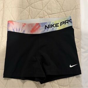 Nike pro shorts size medium